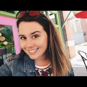 Meet your Posher, Kaylin